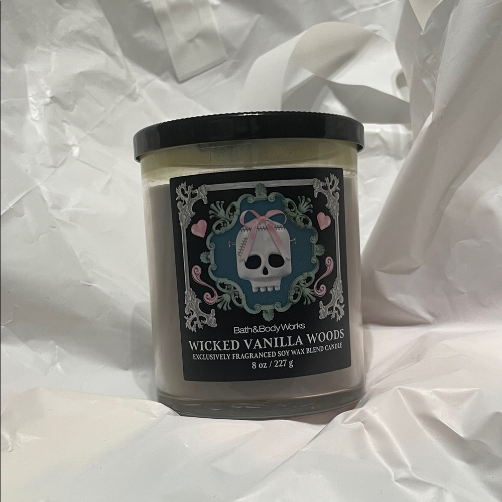 Bath & Body Works Wicked Vanilla Woods Candle - Black and White